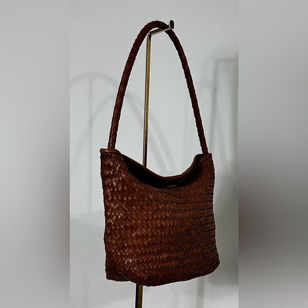Madewell handwoven shoulder bag - caramel leather - Picture 2 of 8